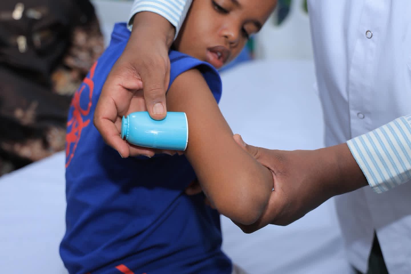 La CNSS lance un programme pilote de suivi glycémique pour 169 enfants diabétiques